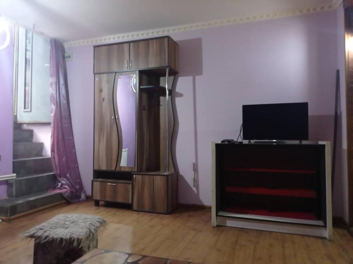 1-bedroom rental in tbilisi, javakhishvili 24 Buitenkant foto